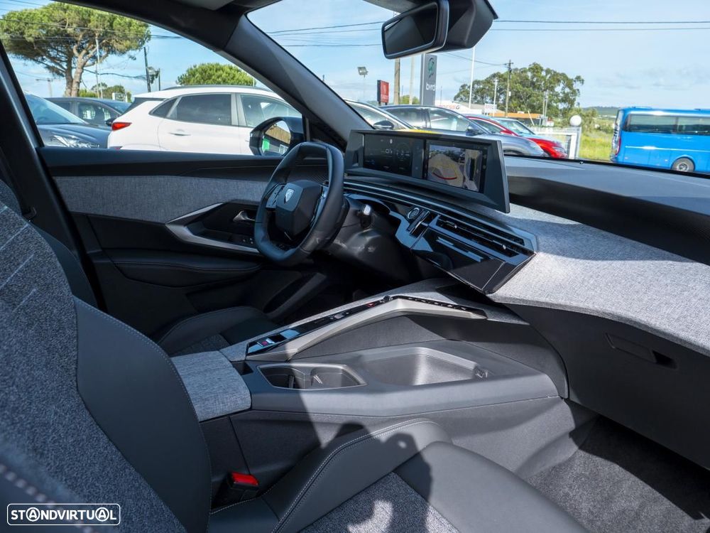 Peugeot E-5008 73 kWh Allure - 18