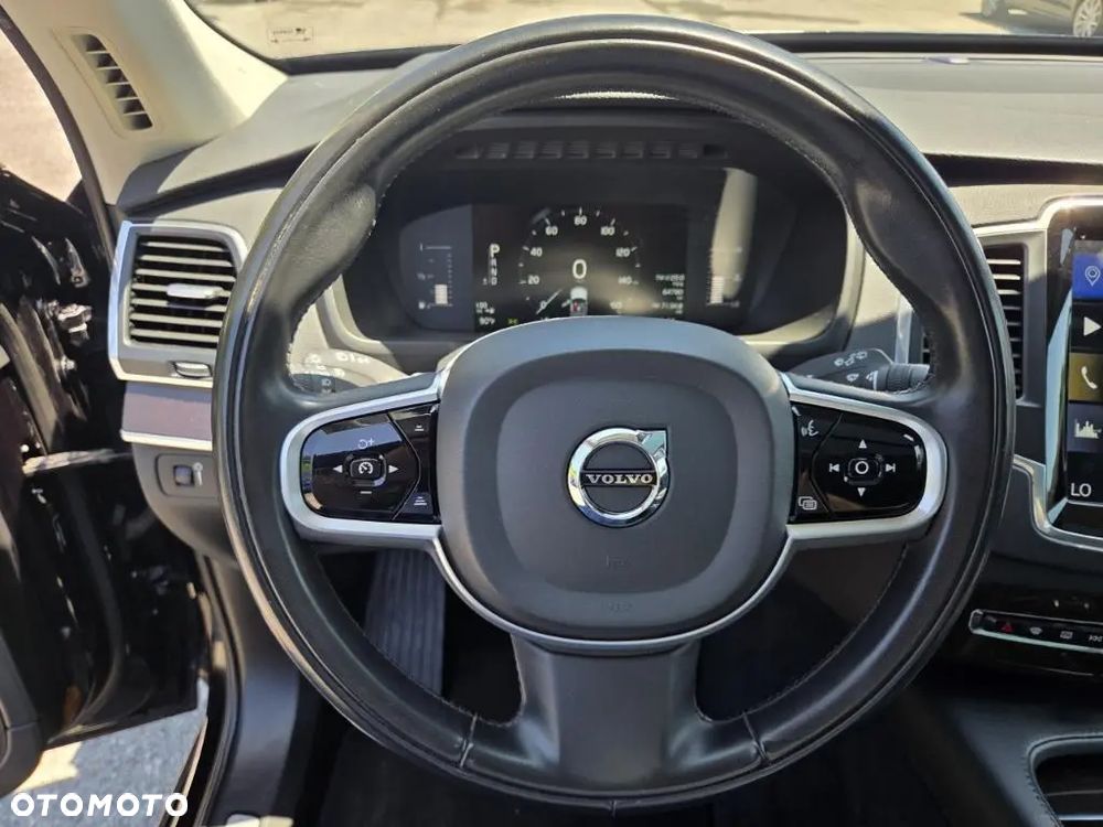 Volvo XC 90 - 12