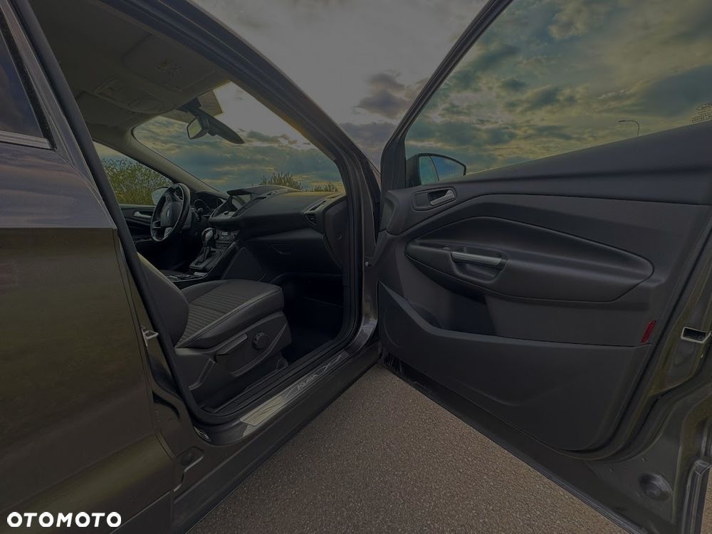Ford Kuga 1.5 EcoBoost 4x4 Titanium - 19