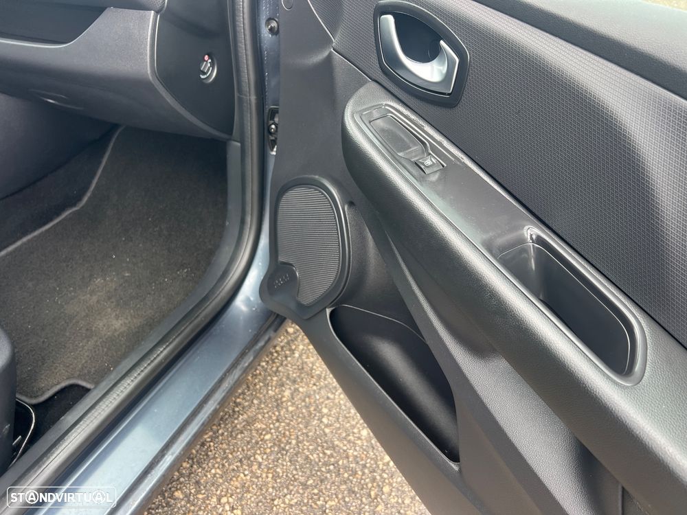 Renault Clio 1.5 dCi Zen - 20