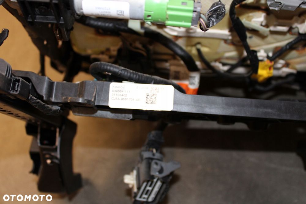 KOMPLET FOTELE PRZÓD TYŁ MATERIAŁOWE GRZANE FORD ESCAPE MK3 III LIFT - 8