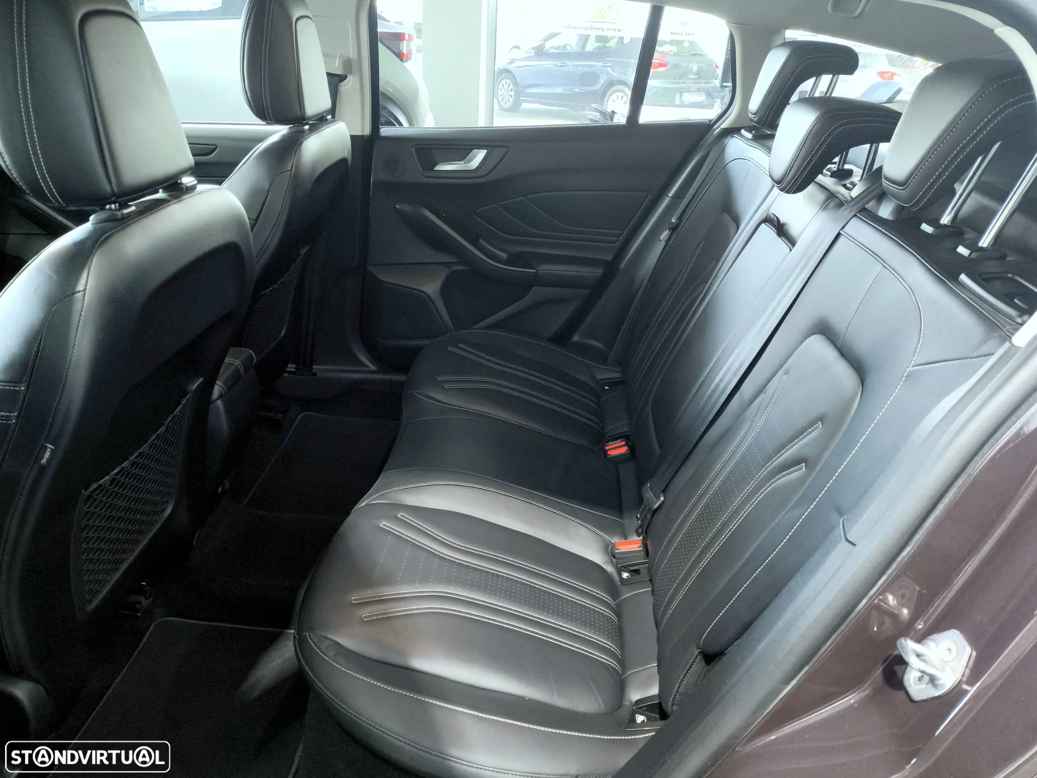 Ford Focus 1.0 EcoBoost Vignale - 11