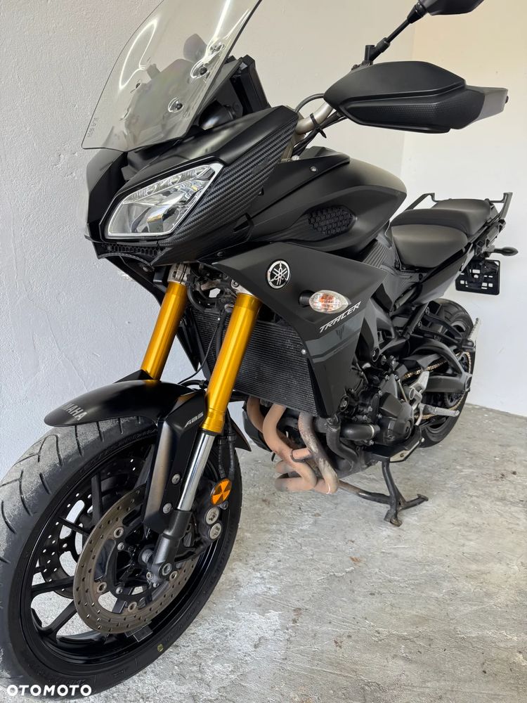 Yamaha MT - 27
