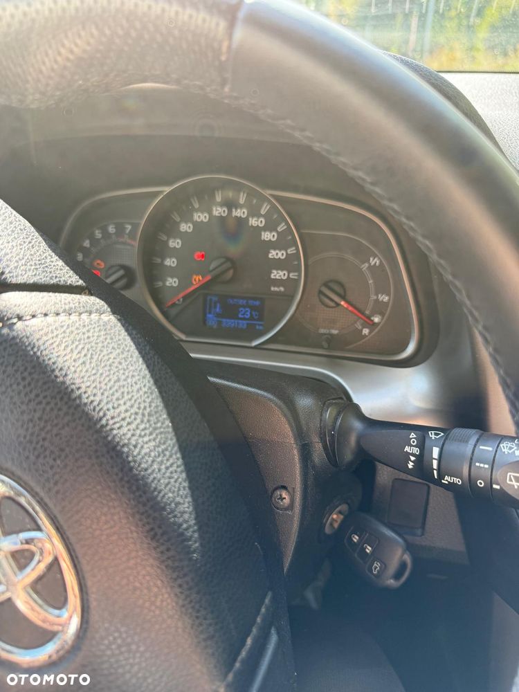 Toyota RAV4 - 15