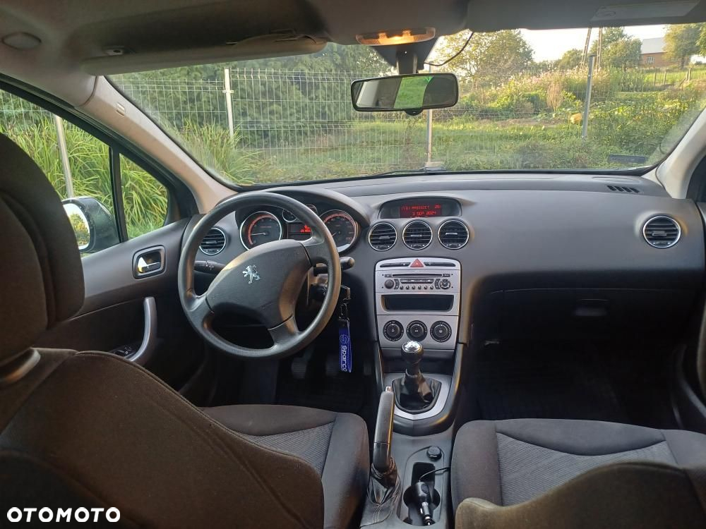Peugeot 308 1.6 Premium - 12