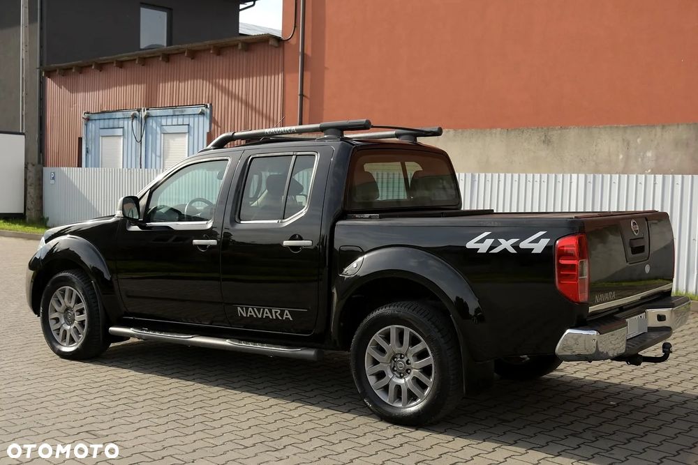 Nissan Navara 3.0 D V6 Platinum Long EU5 - 6