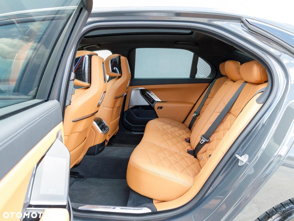BMW Seria 7 - 15