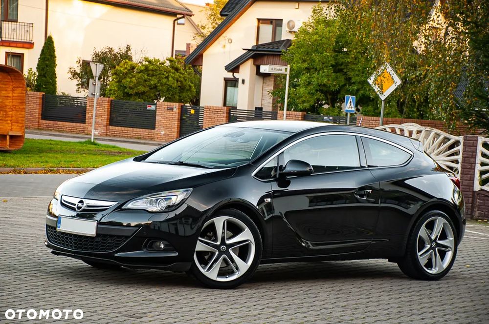 Opel Astra GTC 1.6 Turbo Innovation - 15