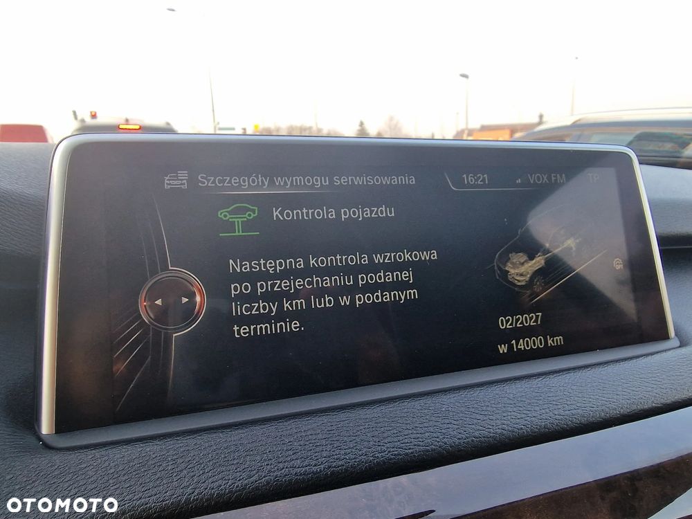 BMW X5 xDrive50i - 7