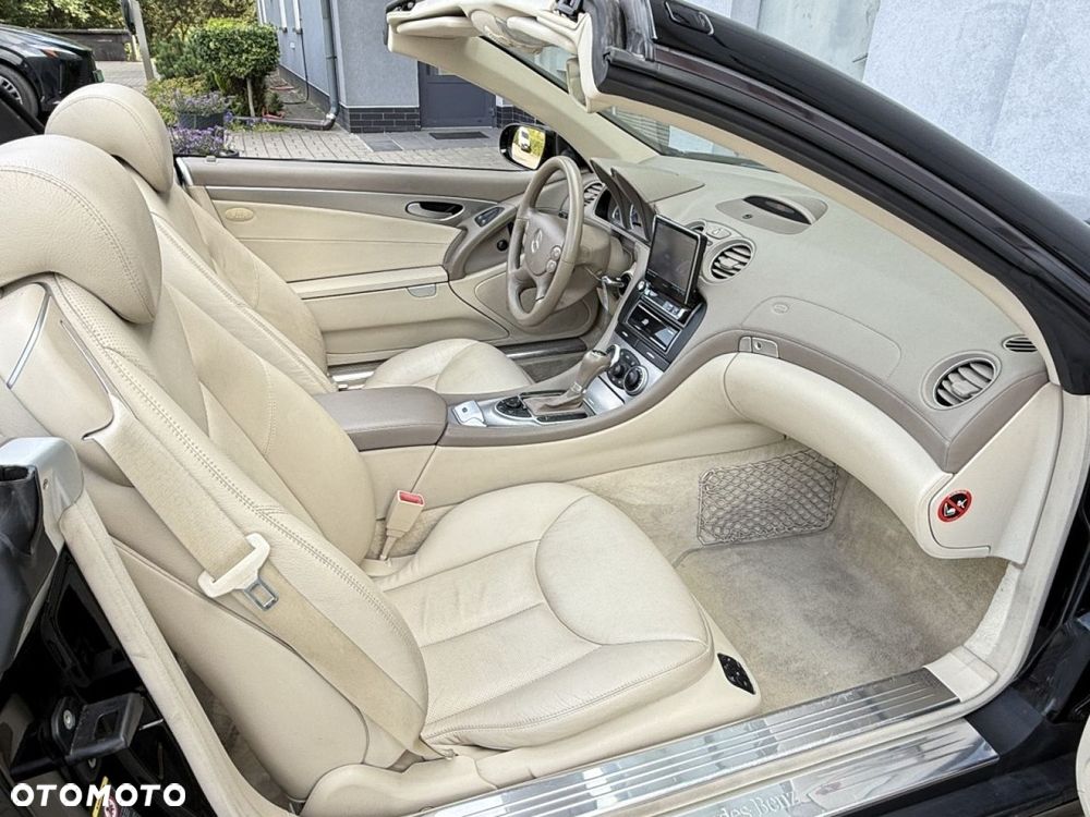 Mercedes-Benz SL 350 7G-TRONIC Sport - 25