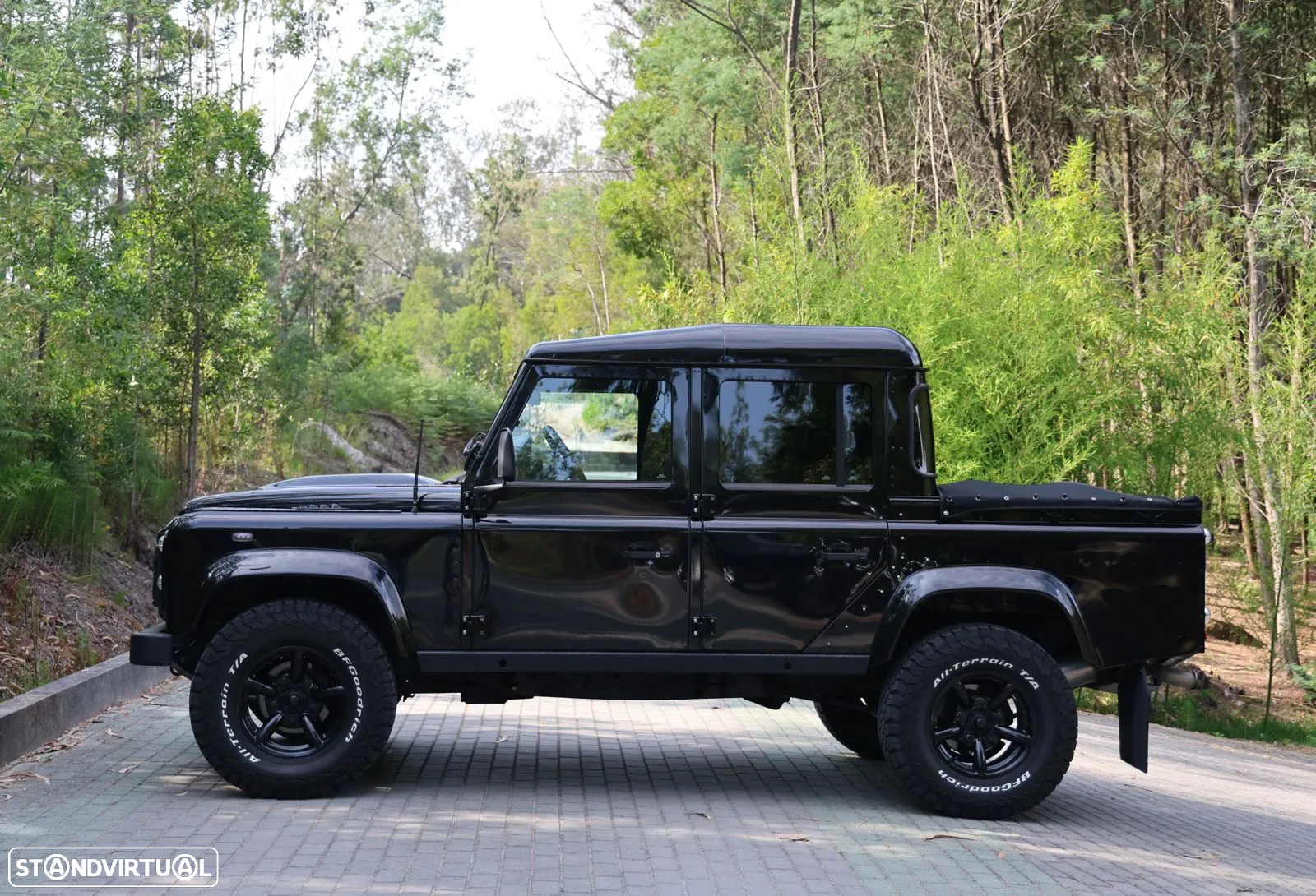 Land Rover Defender 110 CC 2.4 CRD SE - 8