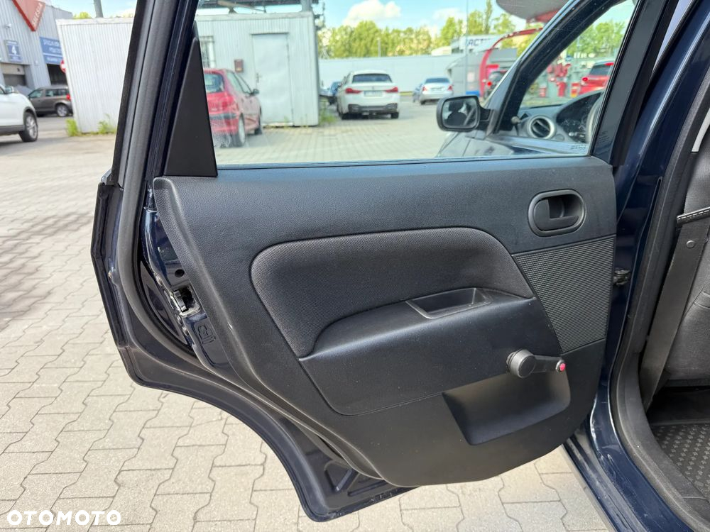 Ford Fiesta 1.3 - 21