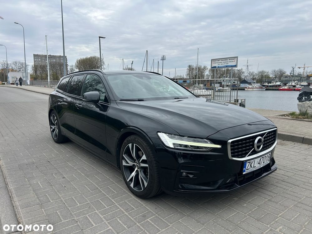 Volvo V60 B4 D R-Design - 2