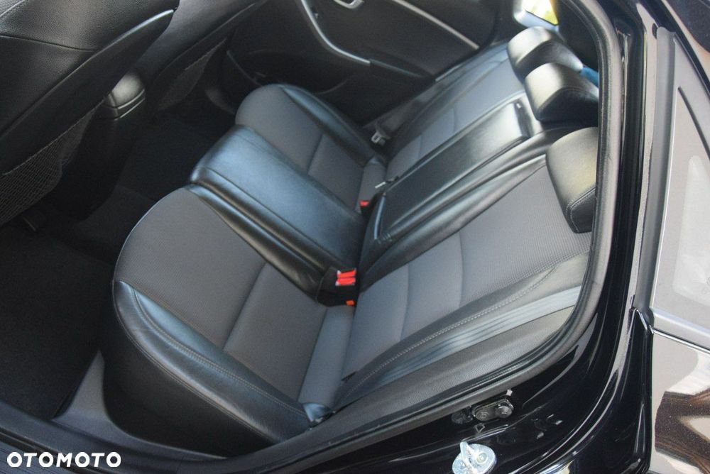 Hyundai i30 1.4 Premium - 17