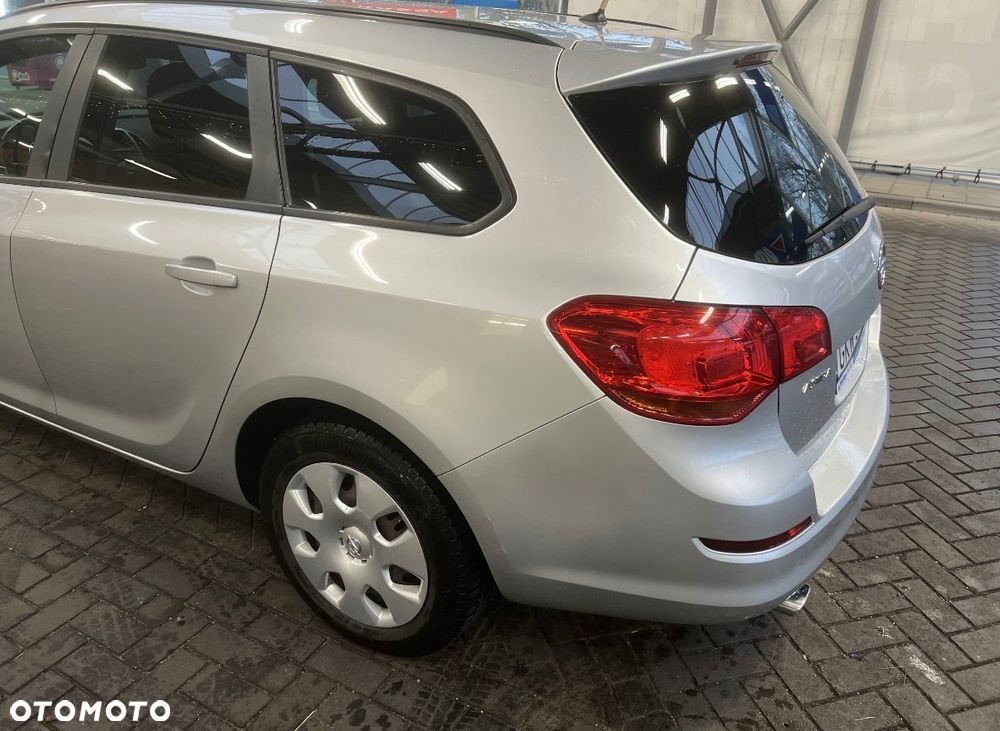 Opel Astra 1.4 Turbo Sports Tourer - 13