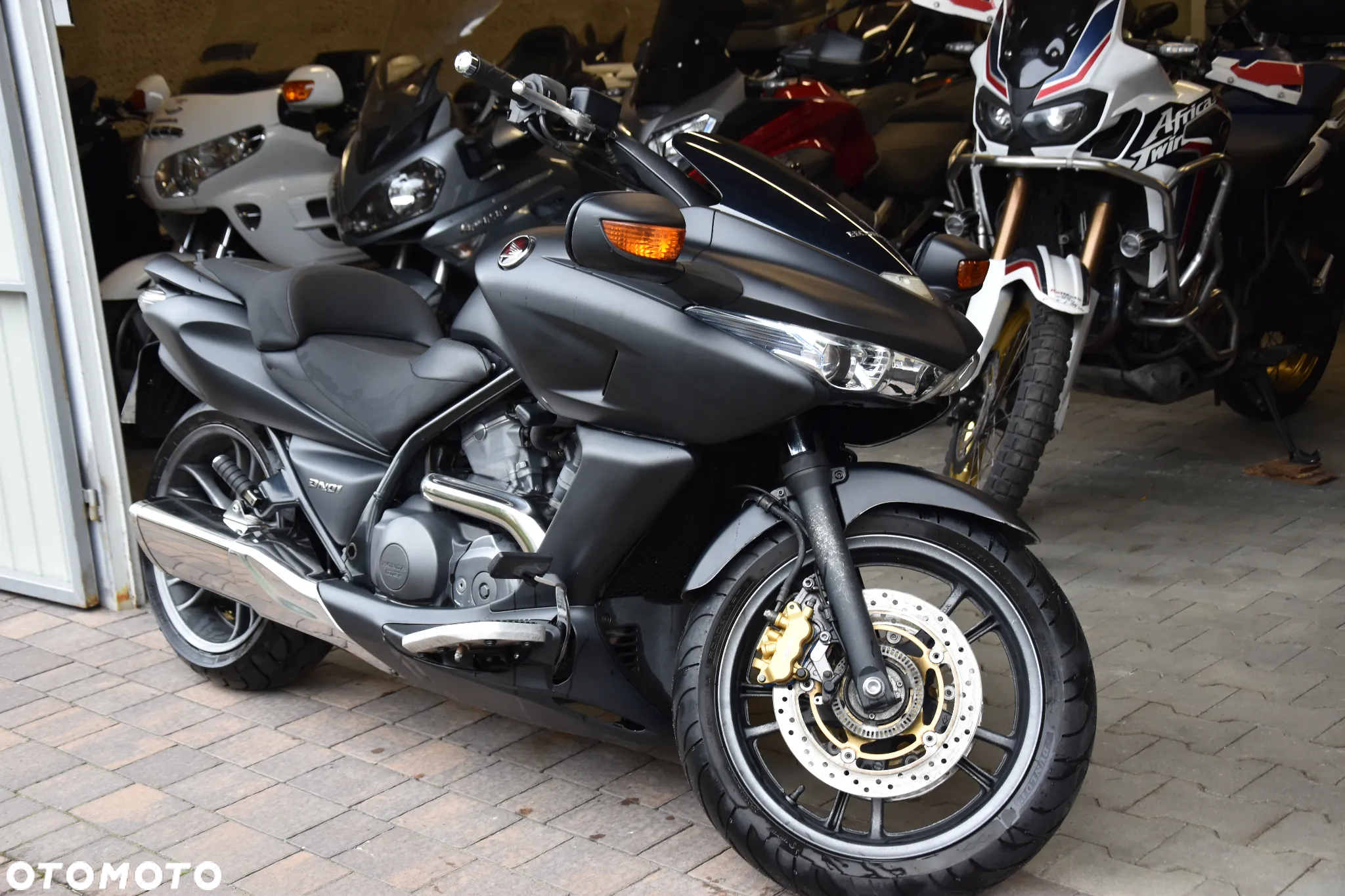 Honda DN-01 - 8