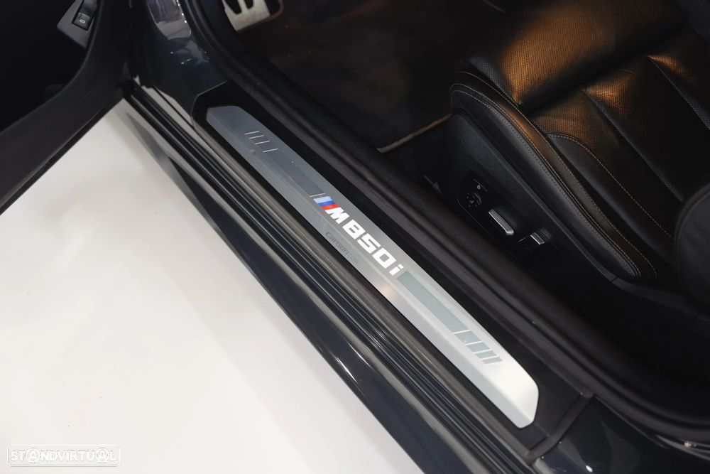 BMW M850i xDrive - 27