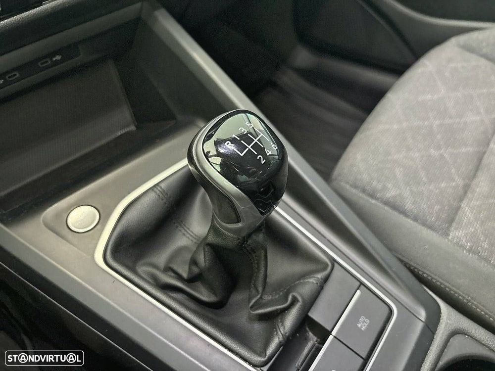 VW Golf 2.0 TDI Life - 20