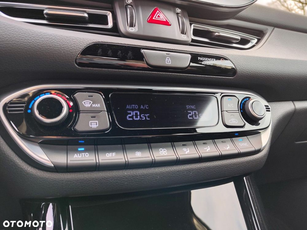 Hyundai i30 1.5 T-GDI 48V Smart DCT - 22