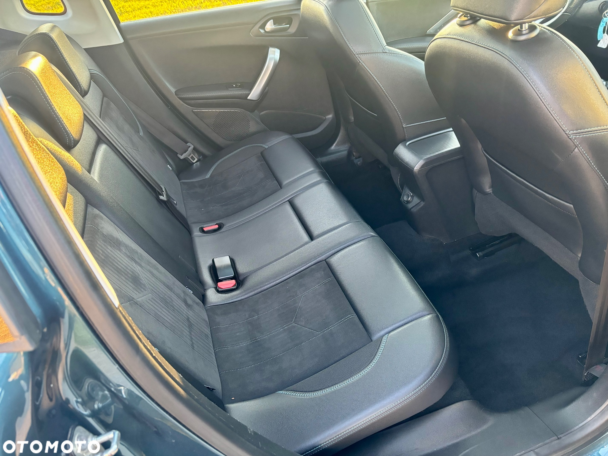 Peugeot 2008 - 6