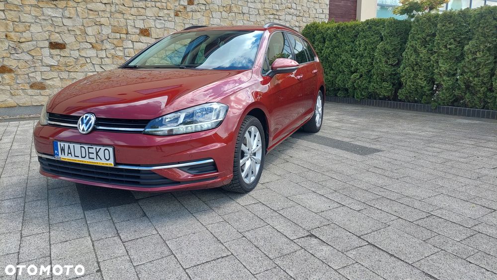 Volkswagen Golf - 1