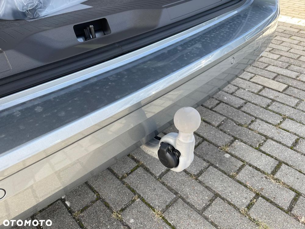 Volkswagen Multivan 2.0 TDI L2 Family DSG - 17