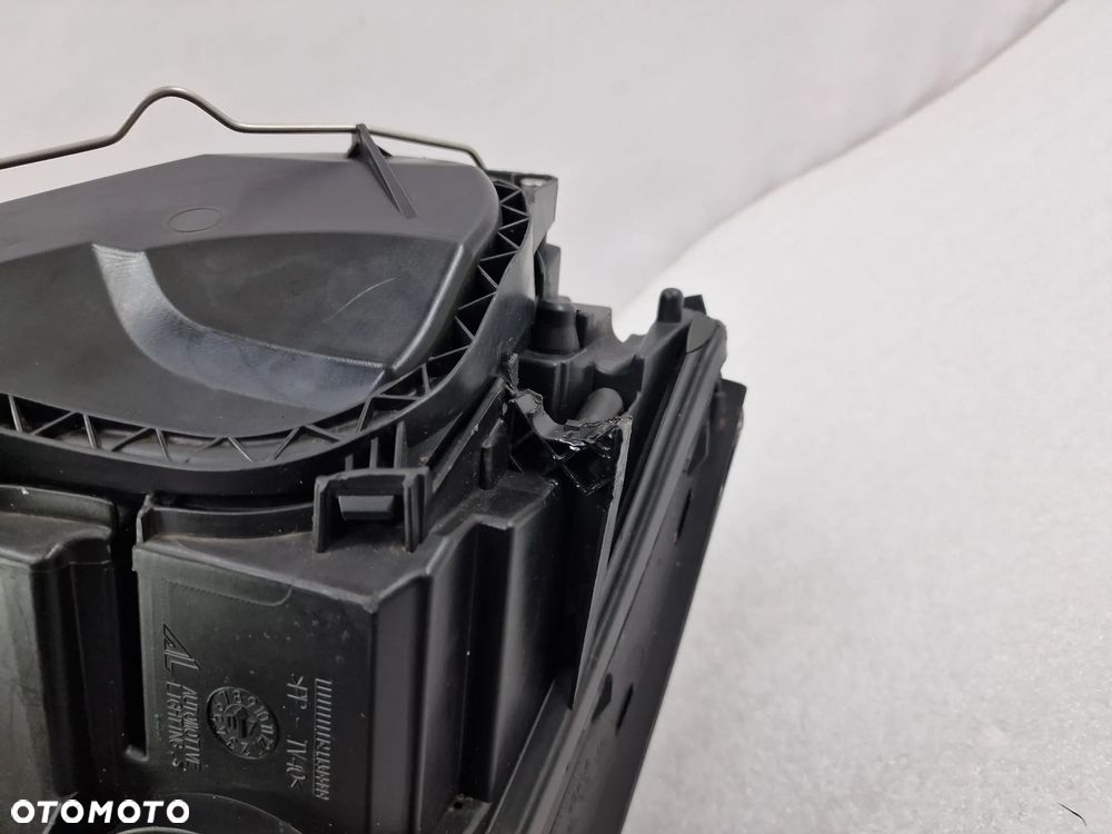 AUDI TT 8J0 PRAWA LAMPA PRZEDNIA PRZÓD XENON , NR 8J0941004D , NR AUKCJI LA520 - 17