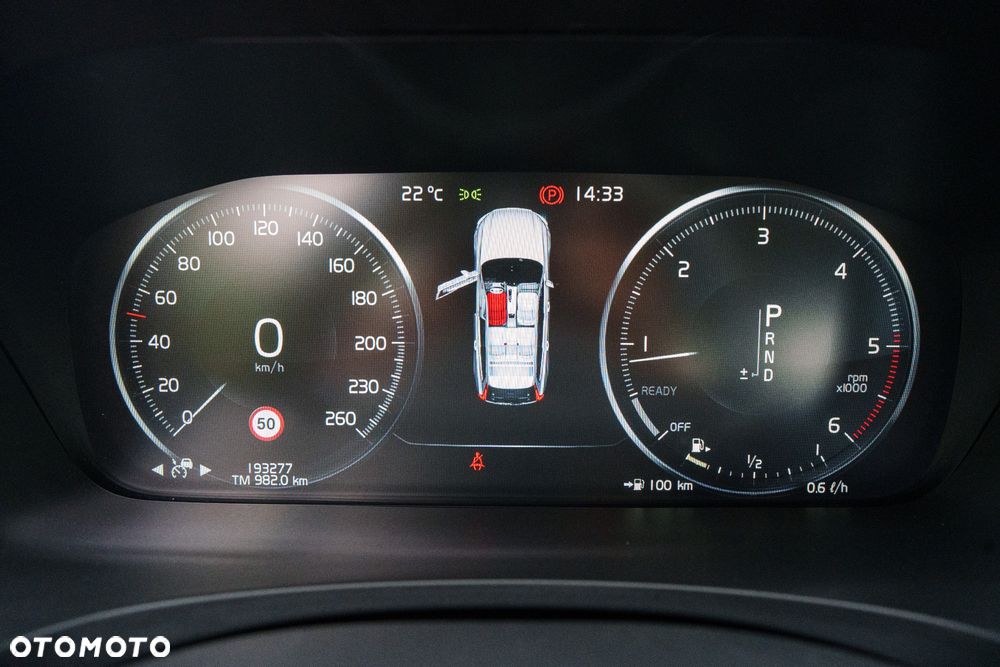 Volvo V90 Cross Country D4 AWD Geartronic Pro - 31
