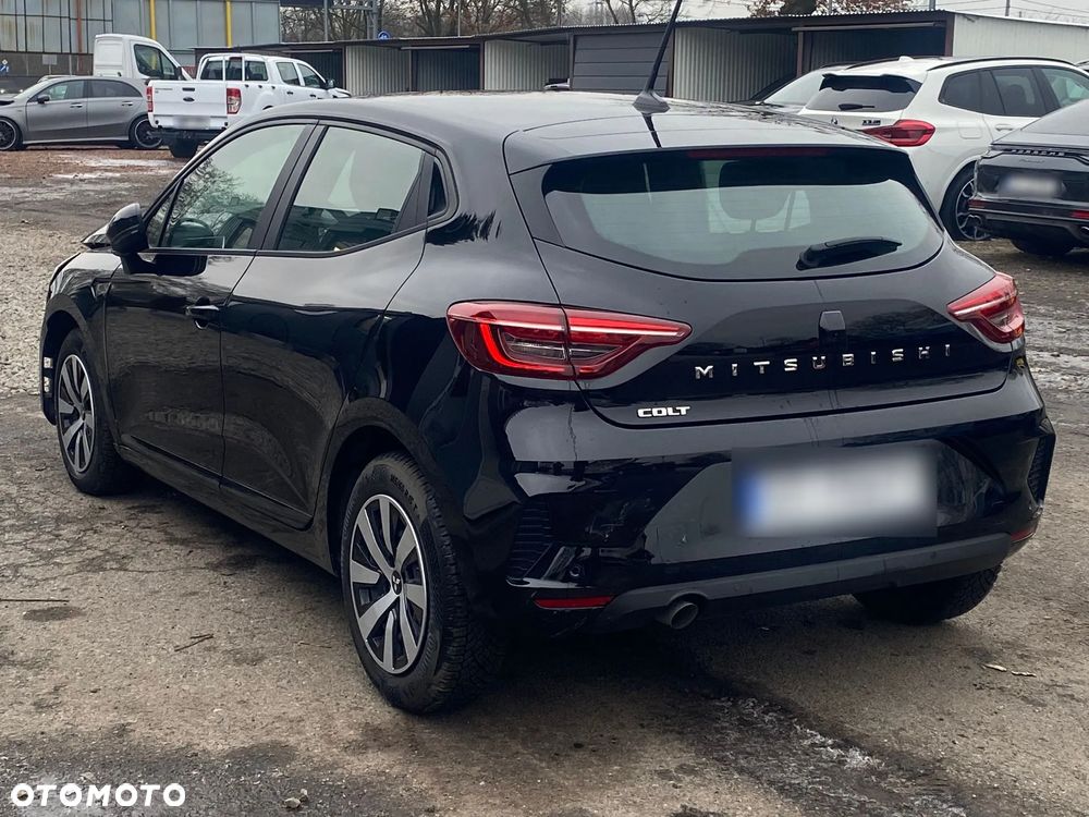 Mitsubishi Colt 1.0T Invite - 12