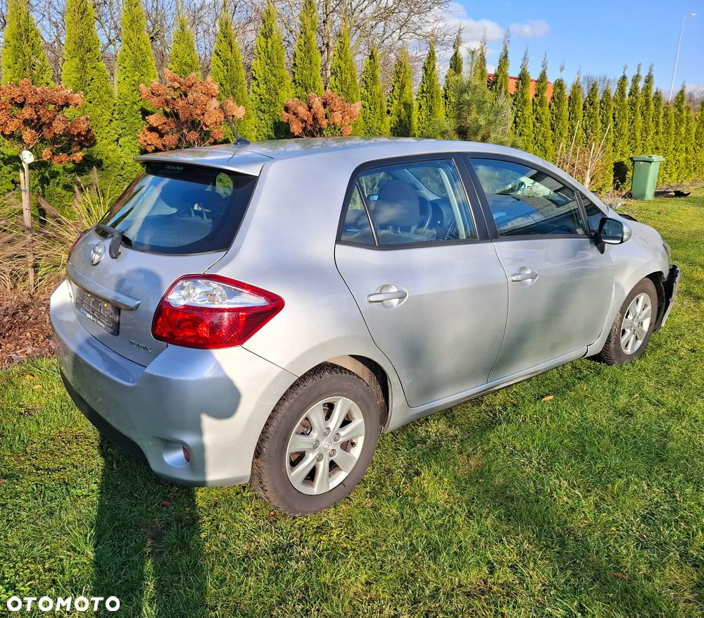 Toyota Auris 1.4 D-4D Life+ - 4