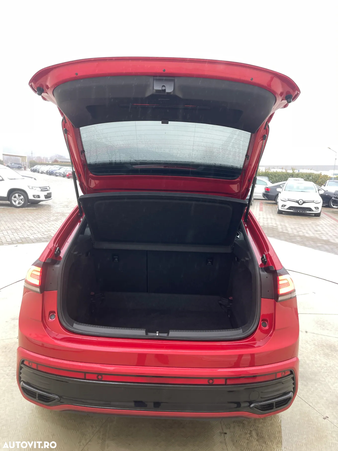 Volkswagen Taigo 1.5 TSI 150CP DSG7 R-Line - 25