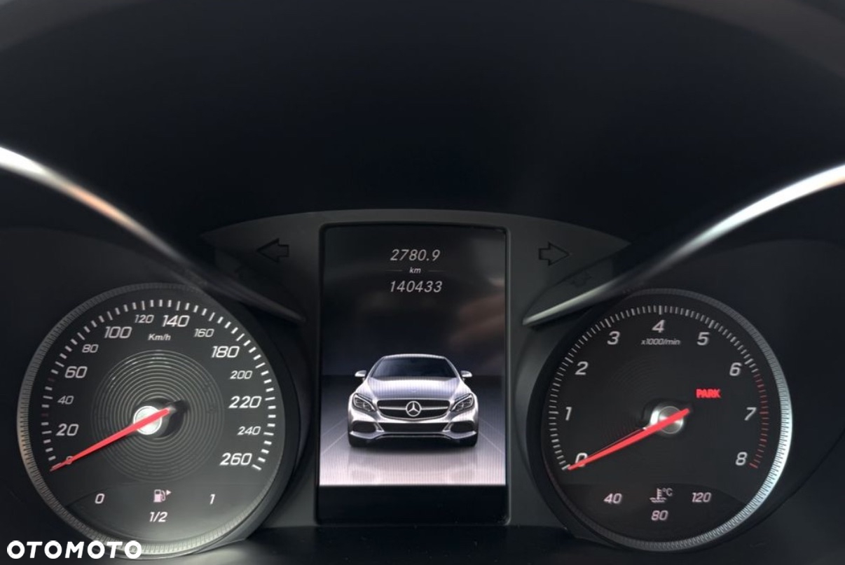 Mercedes-Benz Klasa C 300 Coupe 7G-TRONIC AMG Line - 22