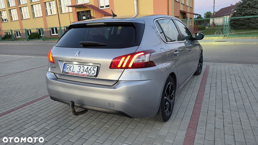 Peugeot 308 ver-1-6-e--hdi-allure-s-s - 4