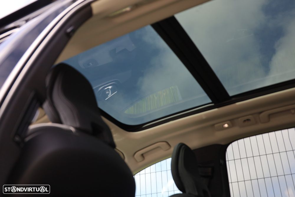 Volvo XC 60 2.0 T6 PHEV Plus Dark AWD - 13