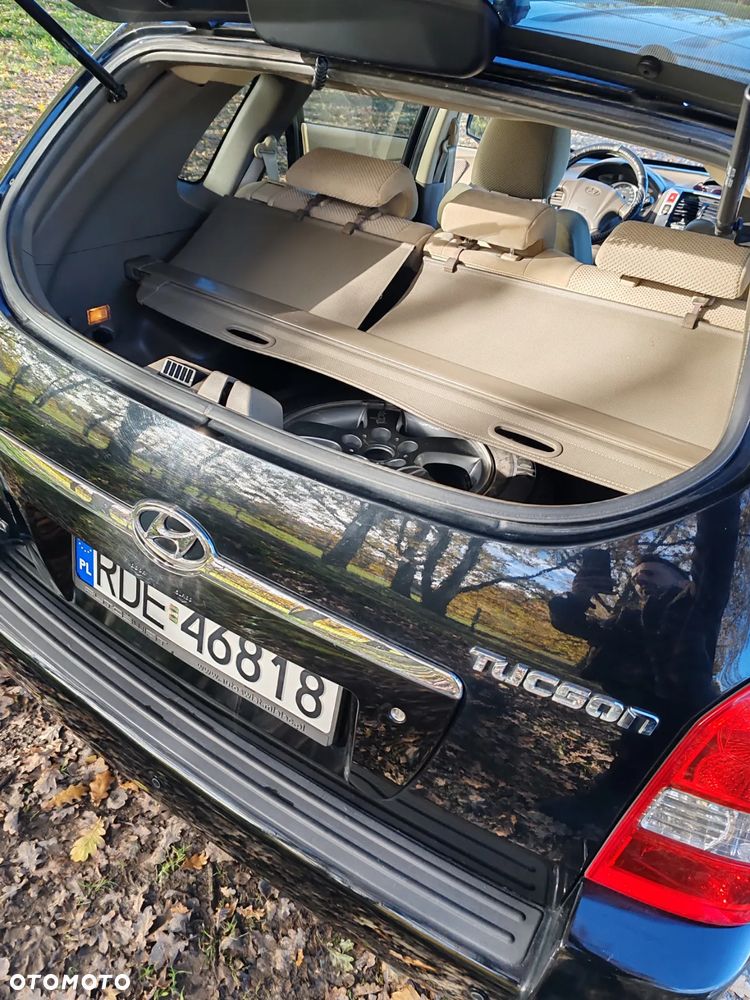 Hyundai Tucson 2.0 4WD GLS - 11