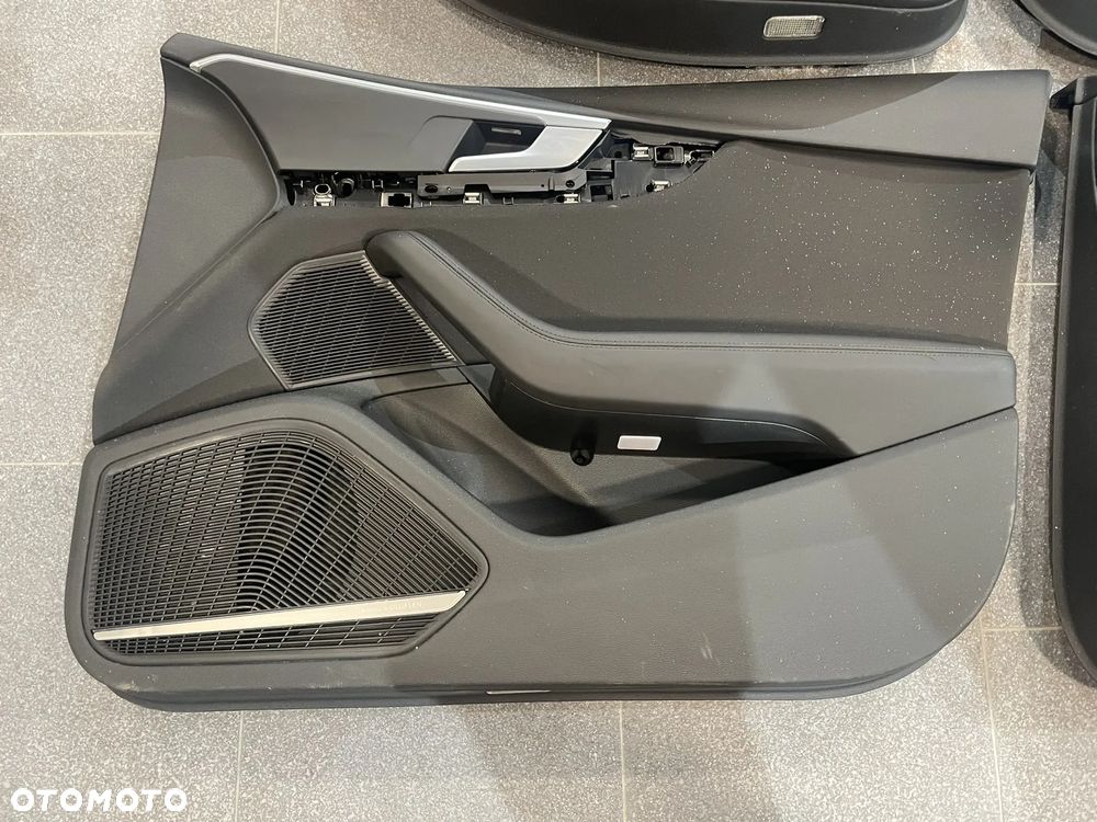 Audi A4 B9 8W boczek tapicerka drzwi B&O - 3