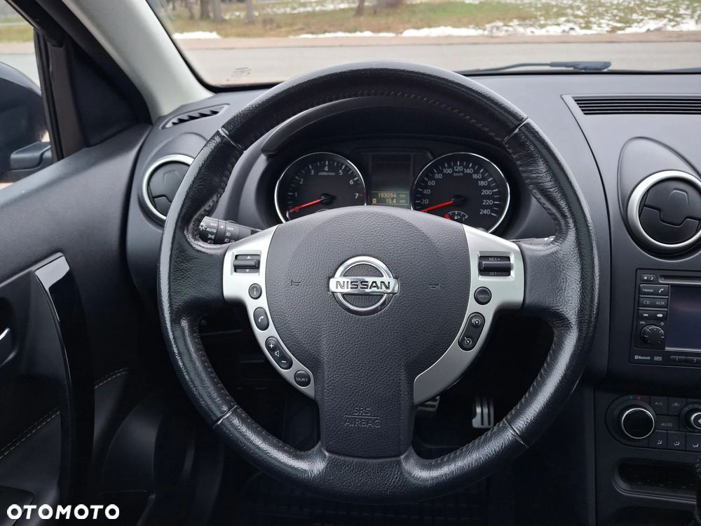 Nissan Qashqai 2.0 360 - 28