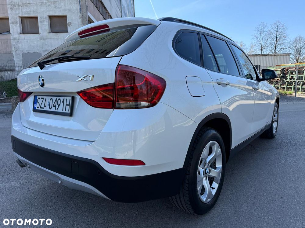 BMW X1 xDrive18d xLine - 14