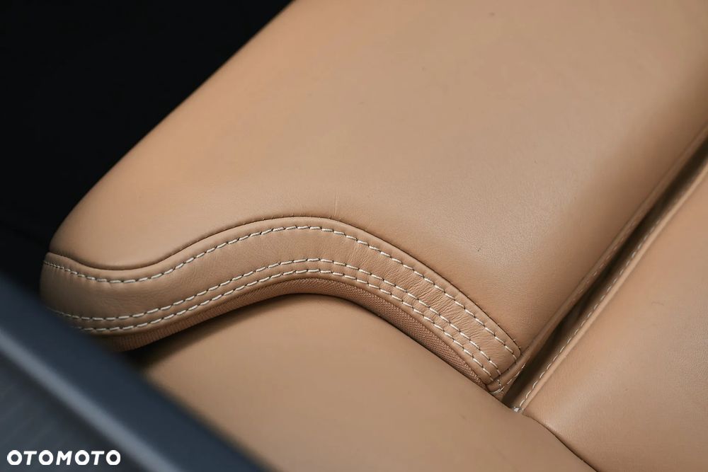 Volvo S90 D5 AWD Geartronic Inscription - 33