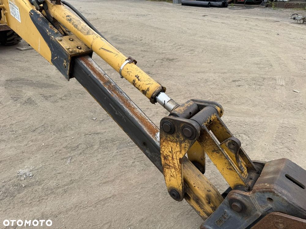 Caterpillar 432 D 4X4 - 18