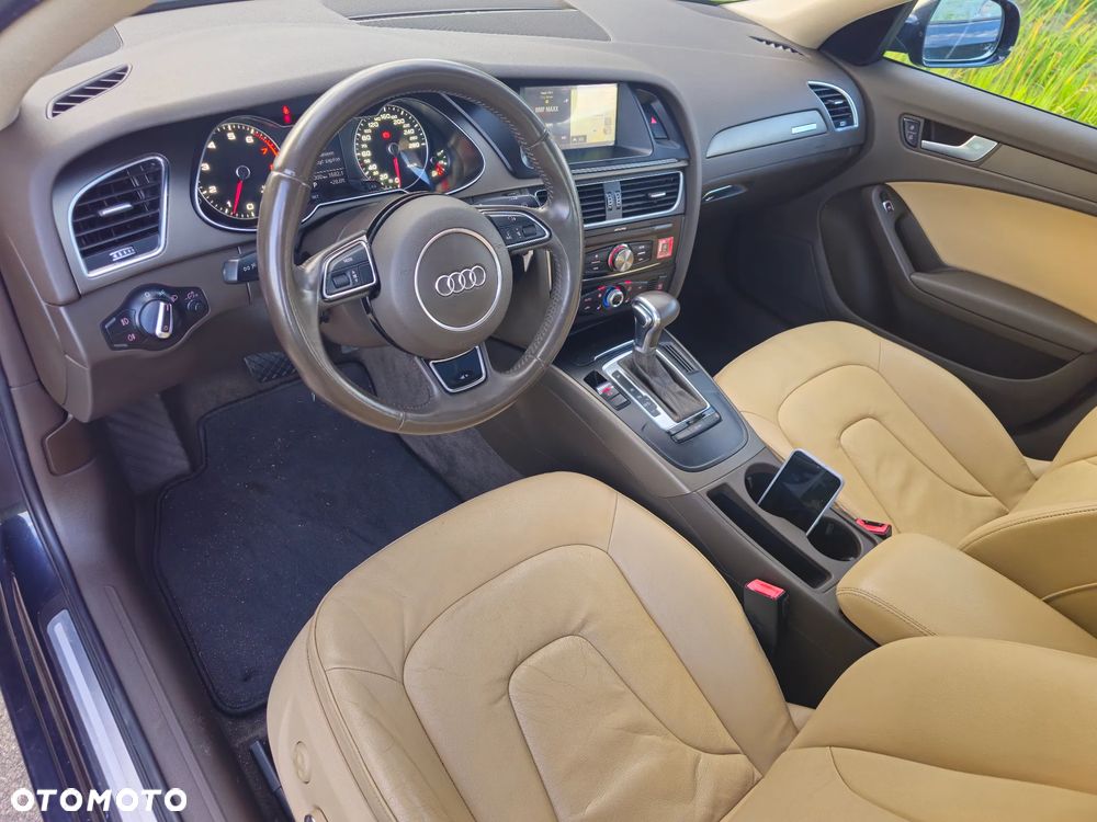 Audi A4 Limousine 2.0 TFSI Quattro Line S tronic - 10