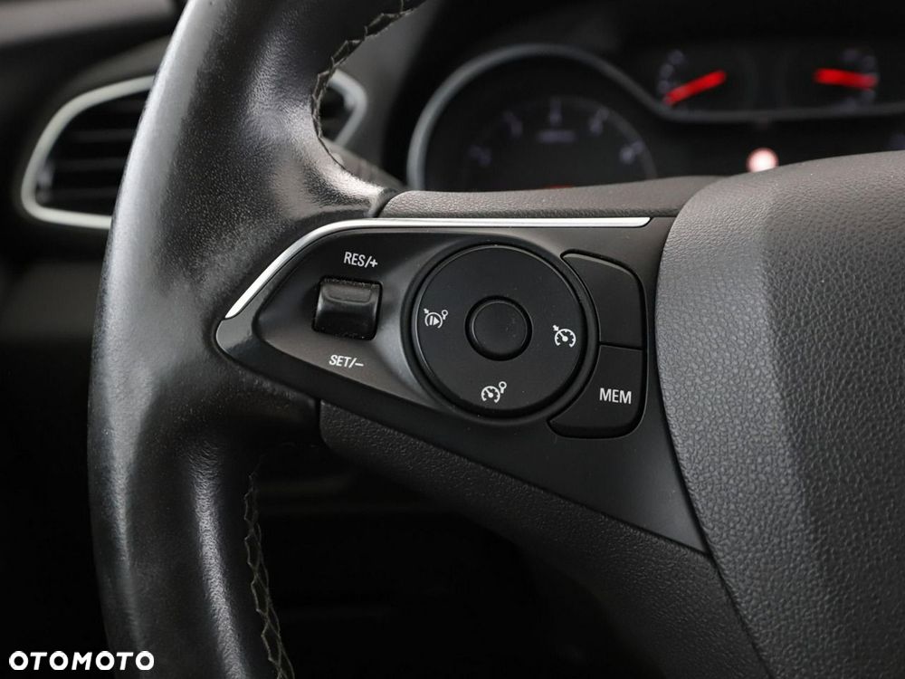 Opel Grandland X 1.2 Start/Stop Automatik Business INNOVATION - 31