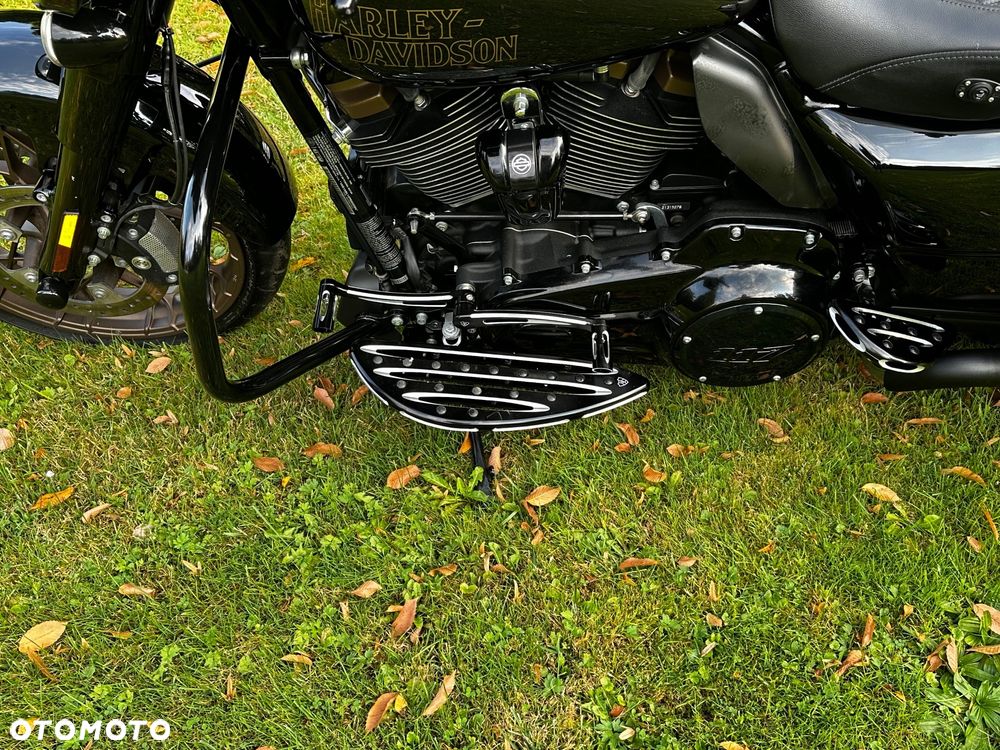 Harley-Davidson Touring Street Glide - 10