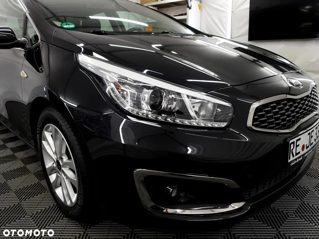 Kia Ceed Cee'd 1.6 GDI L Business Line - 25