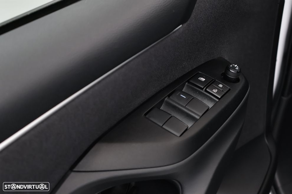 Toyota Yaris 1.5 HDF Comfort Plus - 23