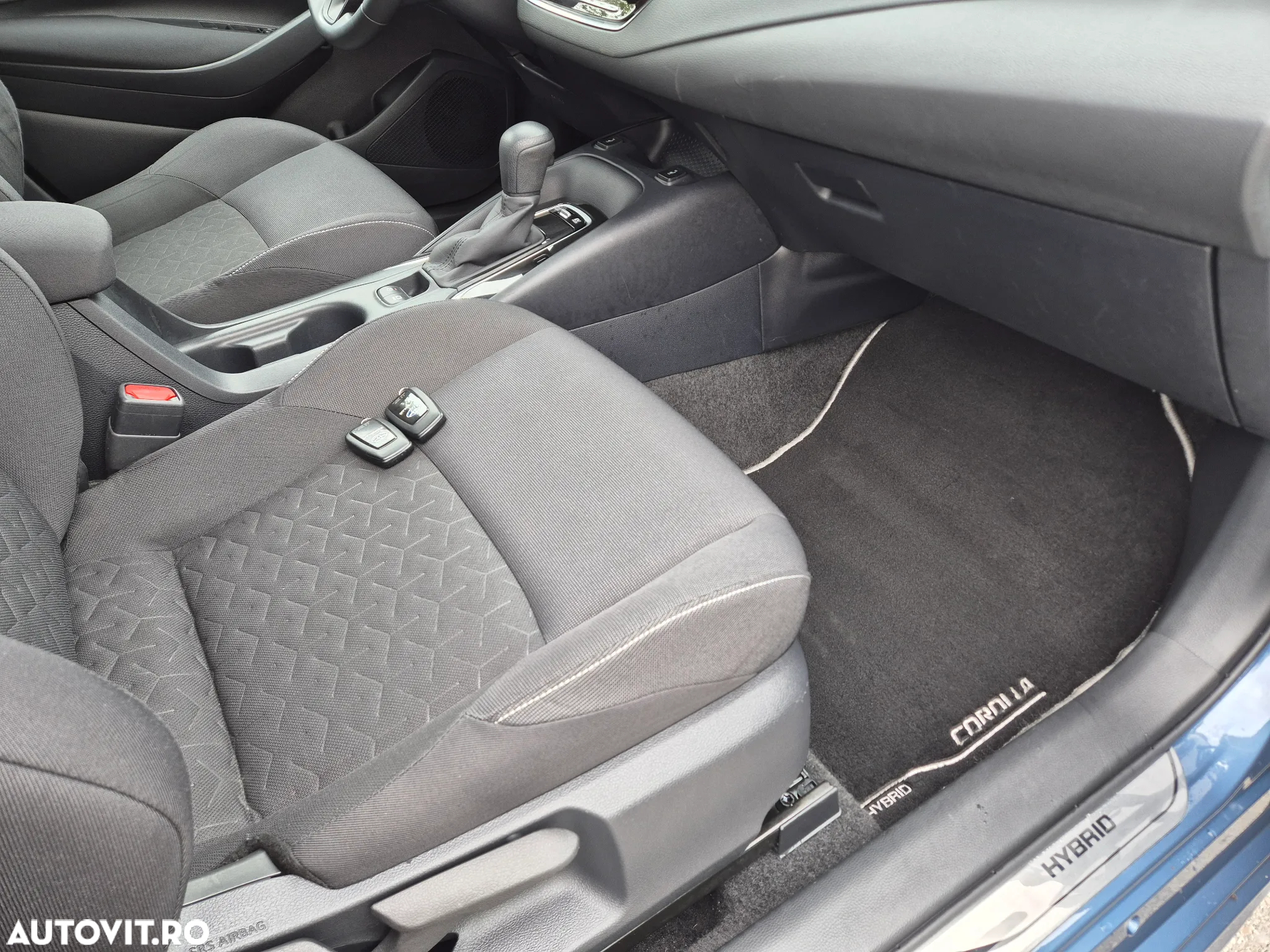 Toyota Corolla 1.8 HSD Business - 25