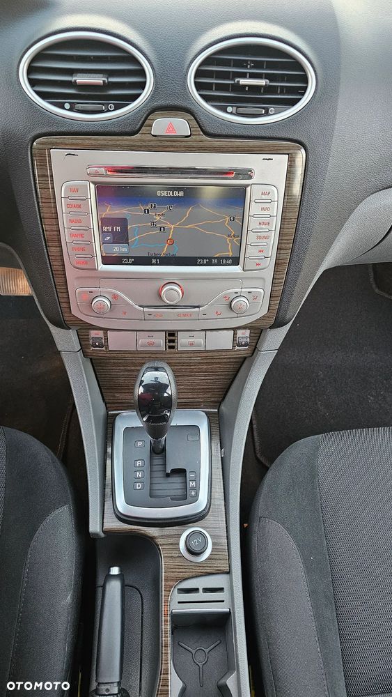 Ford Focus 2.0 TDCi DPF Ghia - 14