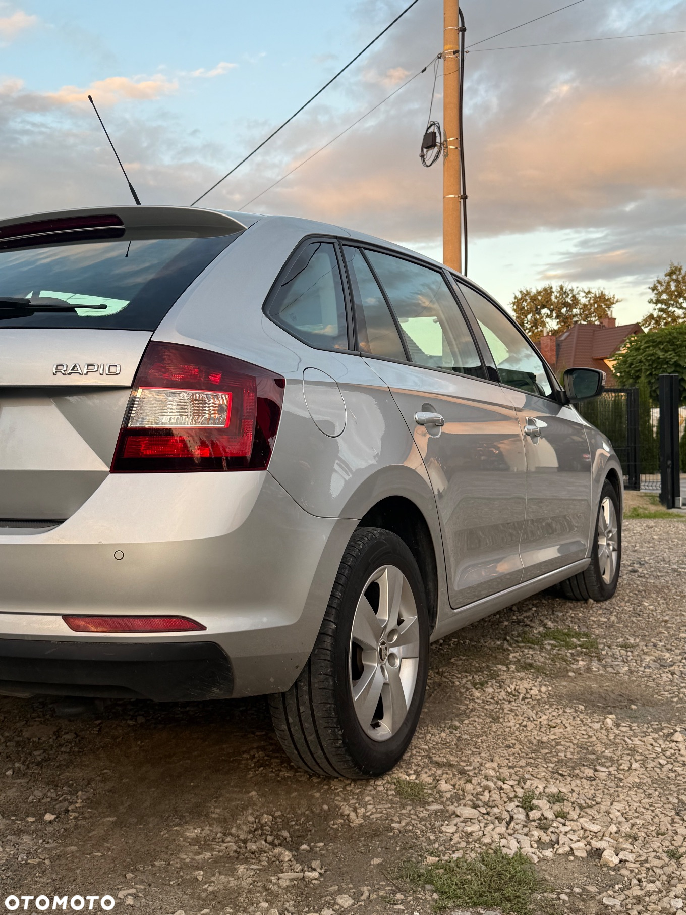Skoda RAPID - 7