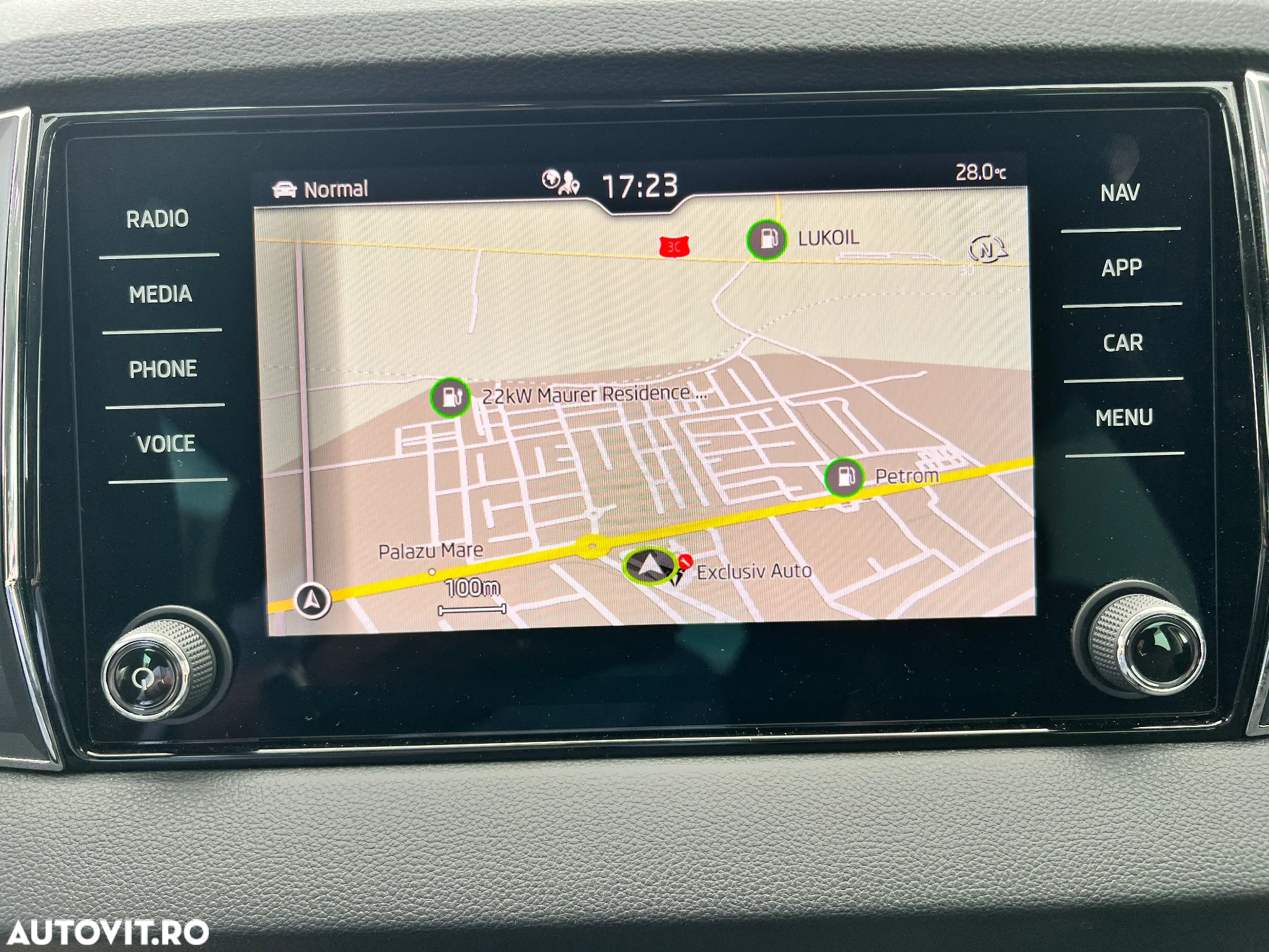 Skoda Karoq 1.5 TSI DSG Style - 18
