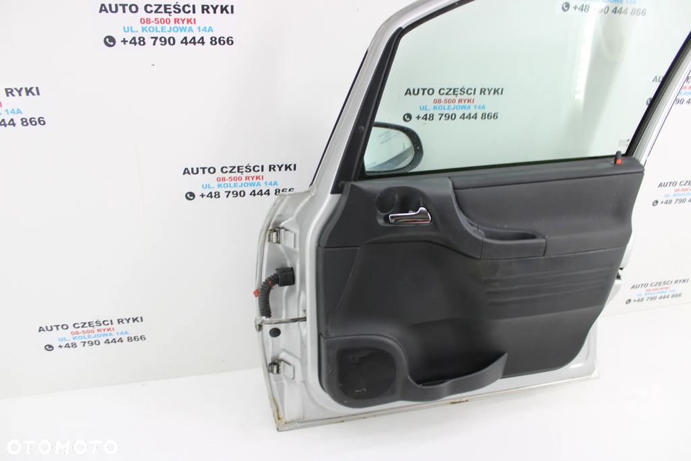 Opel Zafira A Drzwi Prawy Przód Z157 - 8